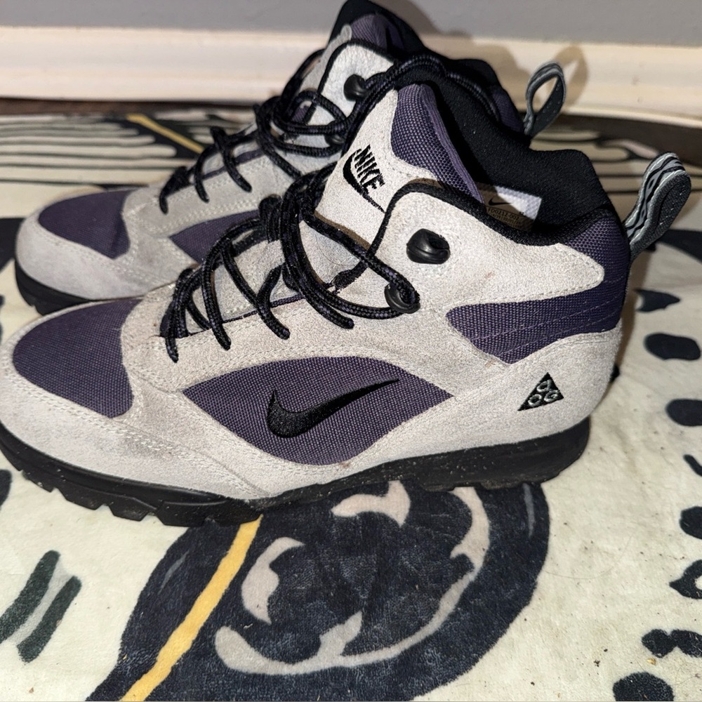 Nike Black and Purple Outerwear